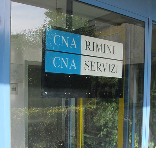 Cosa succede in Cna? Ex dipendenti denunciano: “Noi gli unici a pagare”