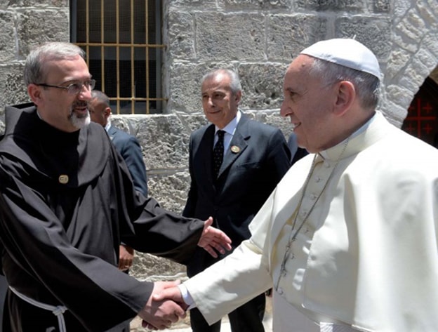 Padre Pizzaballa: “Stare con Cristo significa anche portare la croce”