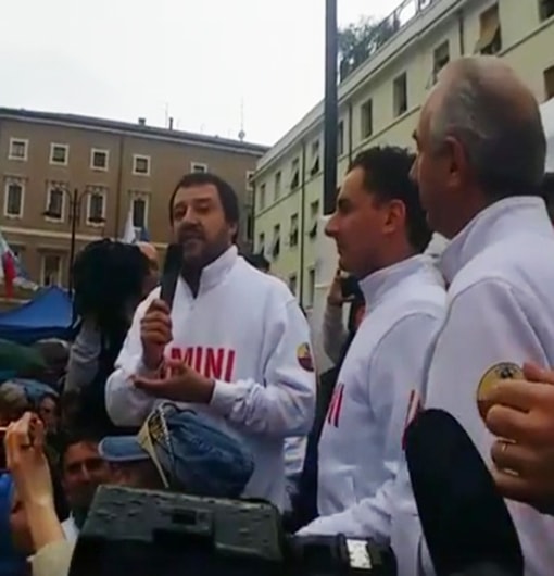 Al comizio di Salvini il candidato Pecci resta senza voce