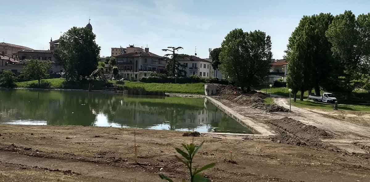 “Piazza sull’acqua”: costi lievitati di 150mila euro