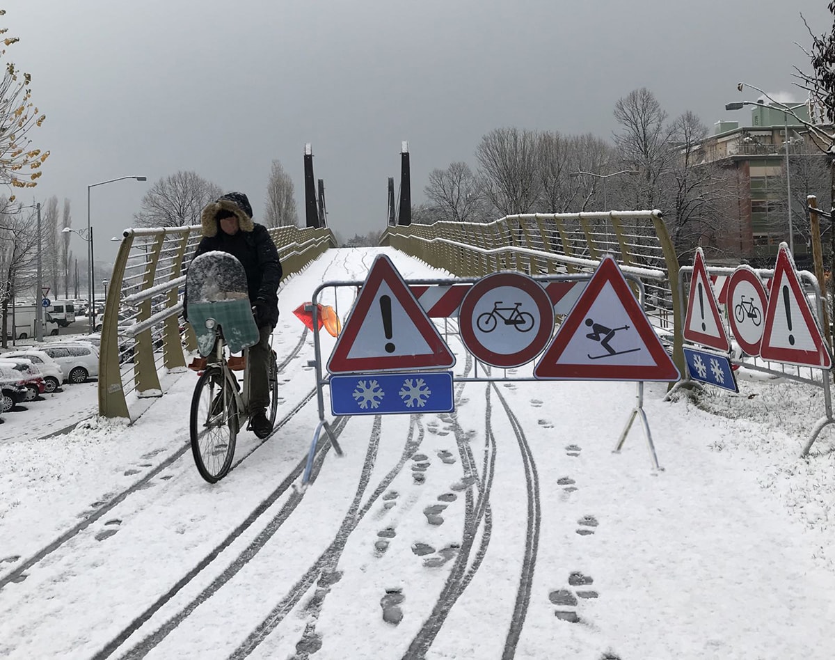 Destinazione Romagna Superski: lunghe file allo skilift per lanciarsi dal ponte di Mordor, ma Anthea gela gli entusiasmi