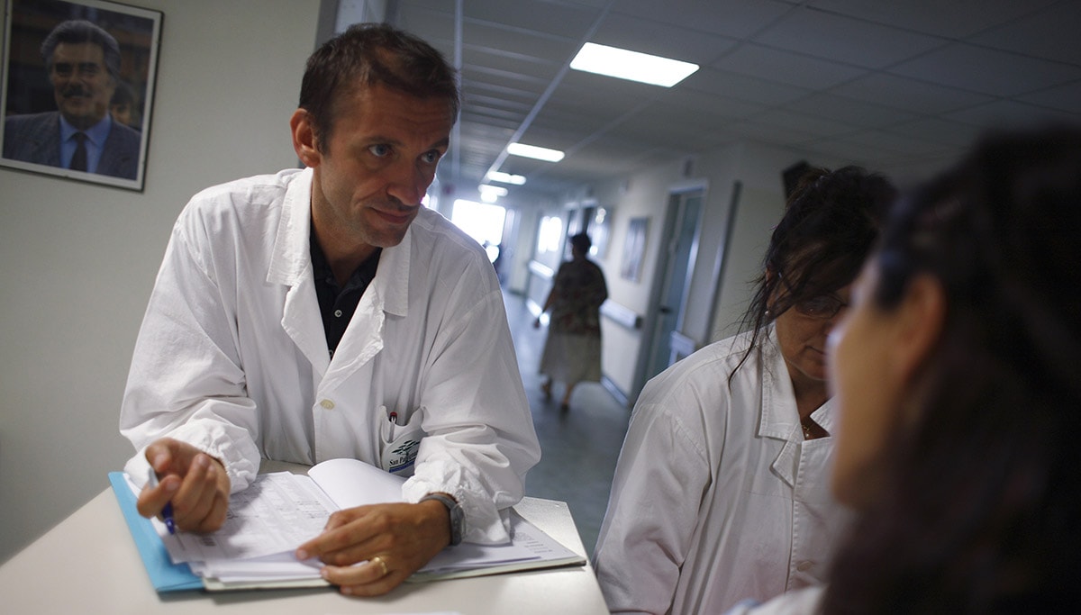 “Cannabis light? Così si apre la porta allo sballo”. Intervista al medico di Sanpa