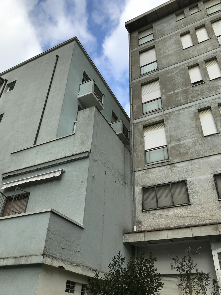 Hotel Perseo: dobbiamo stare vicini vicini