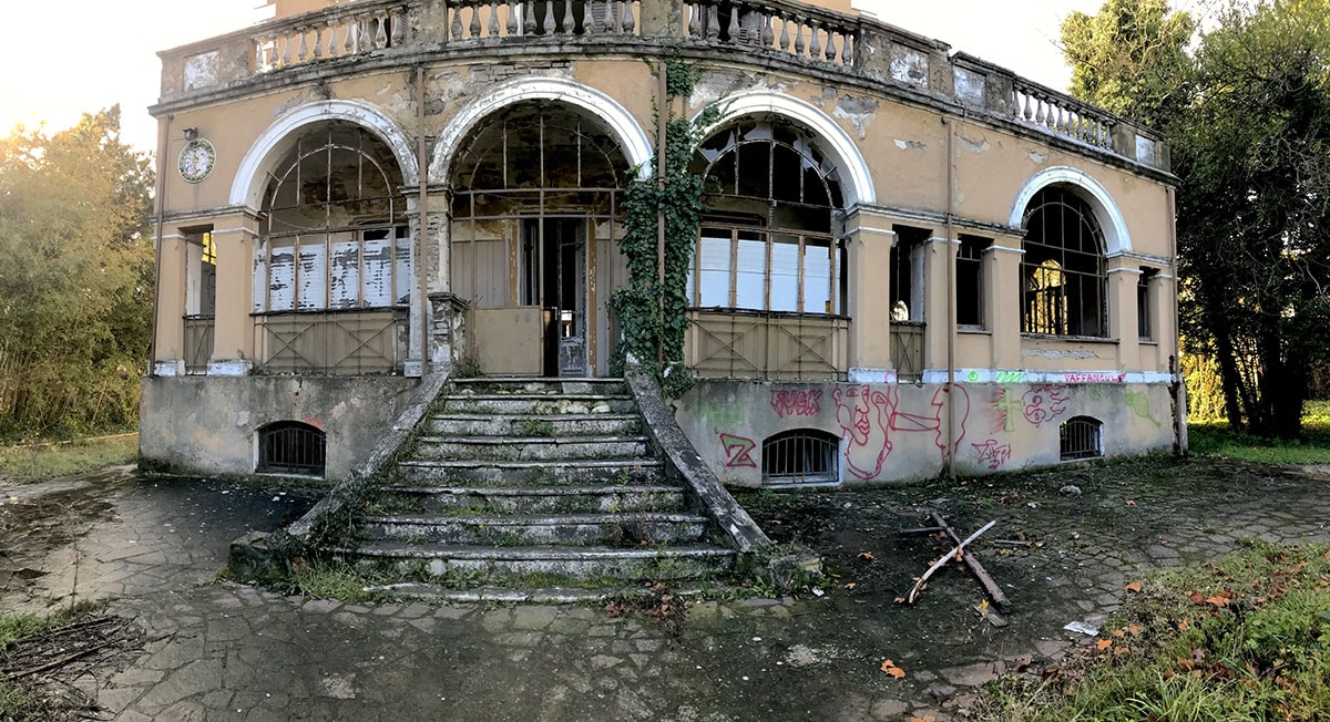 L’agonia di Villa Ombrosa