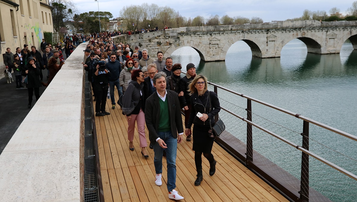 Nell’uovo di Pasqua c’è la passerella fantozziana