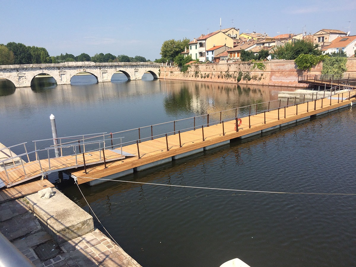 Passerella galleggiante Tiberio: fra rendering e realtà