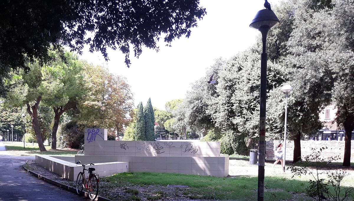 La triste fontana nel parco Cervi