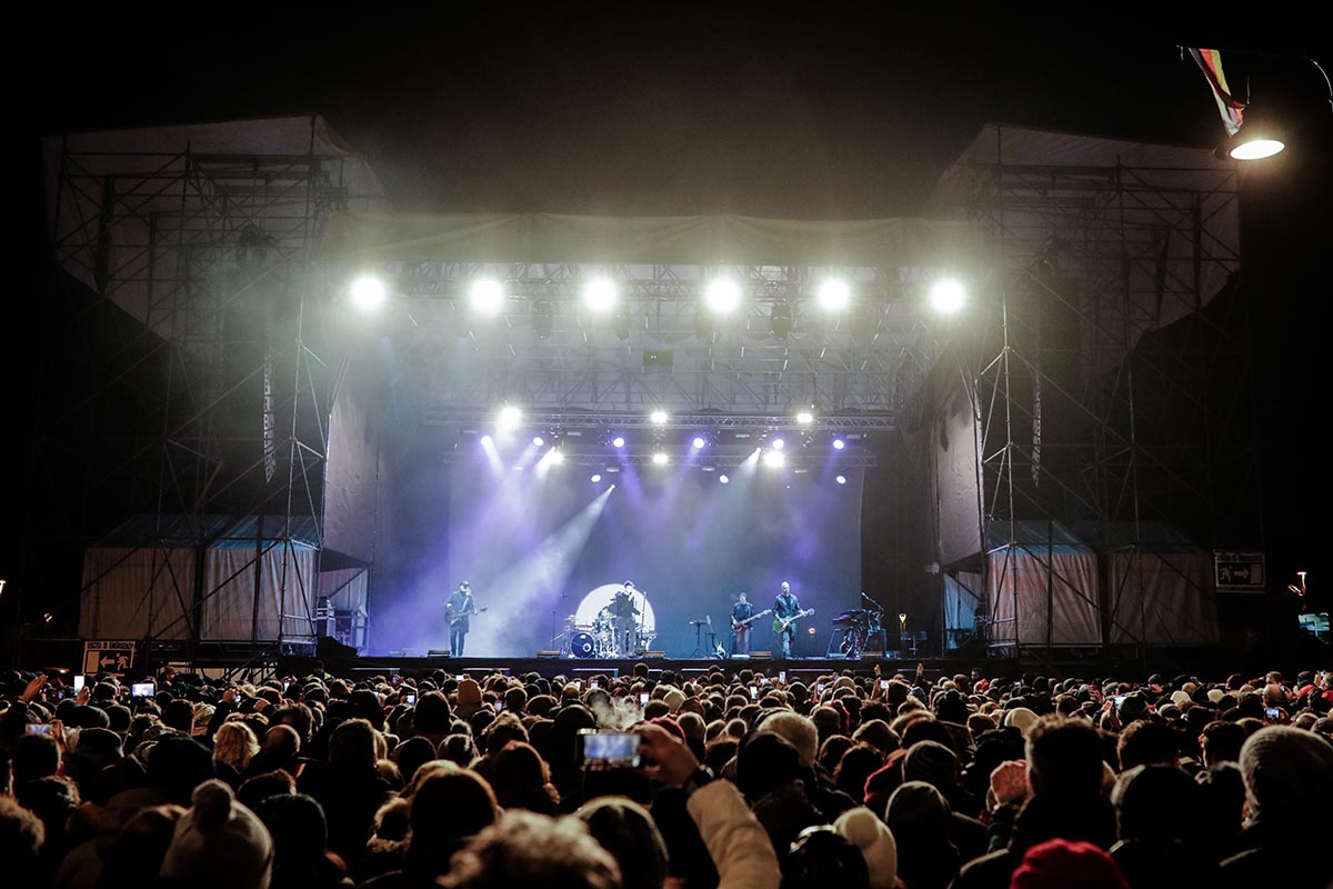 Concerto di Capodanno in piazzale Fellini sempre più “caro”: 238mila euro