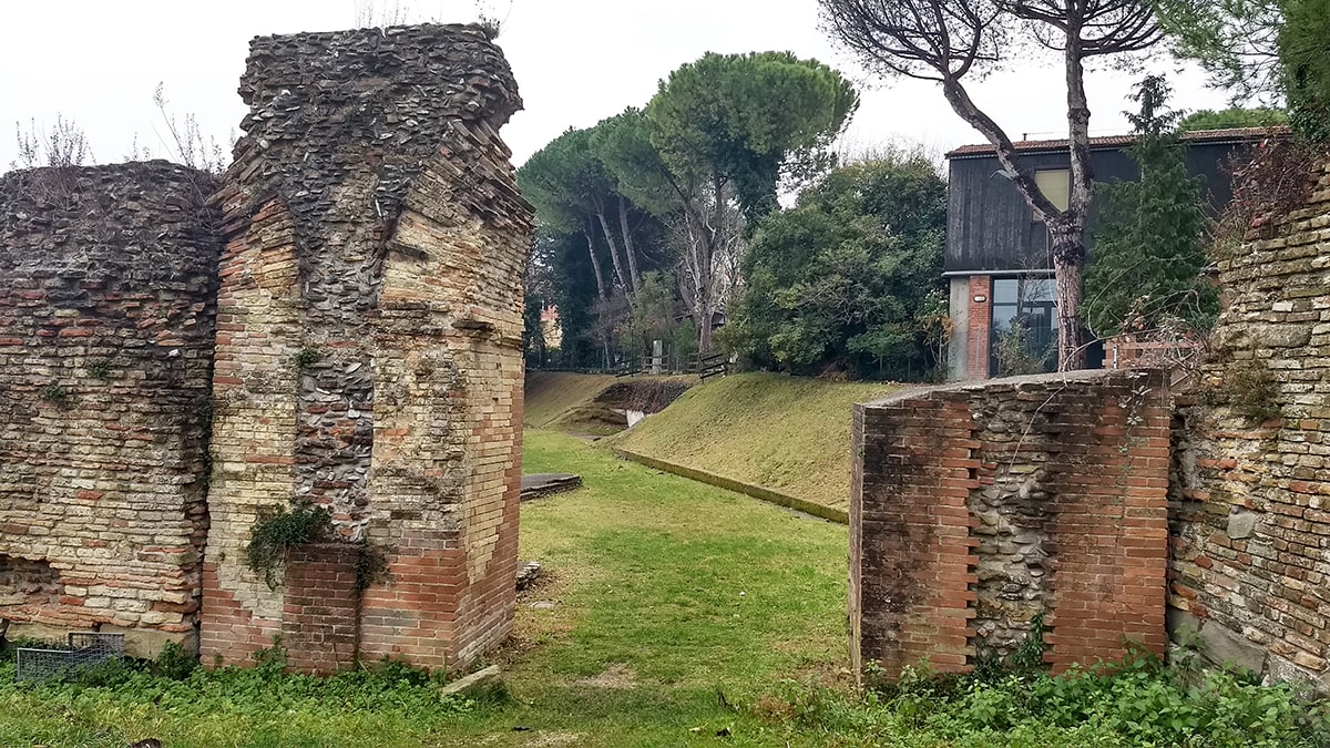 “Sotto il Ceis l’Anfiteatro c’è”: intervista all’archeologa Maria Grazia Maioli