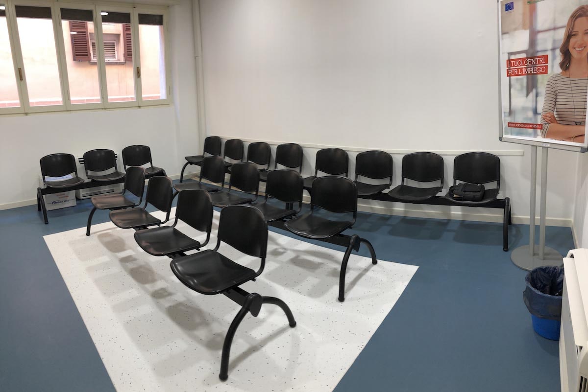 Nel nuovo Centro per l’impiego la sala d’attesa è poco più di un salotto