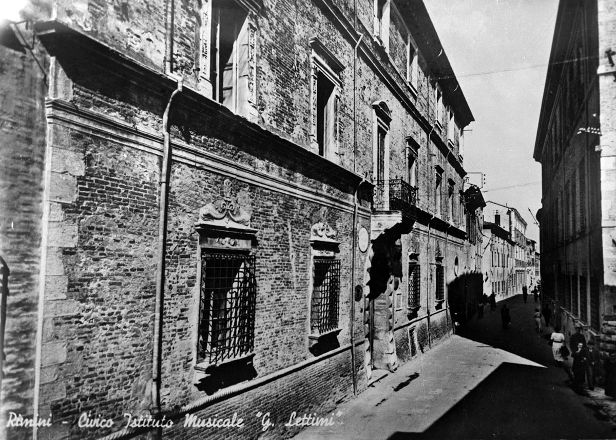 Palazzo Lettimi è ancora un rudere: una brutta storia che ha radici lontane