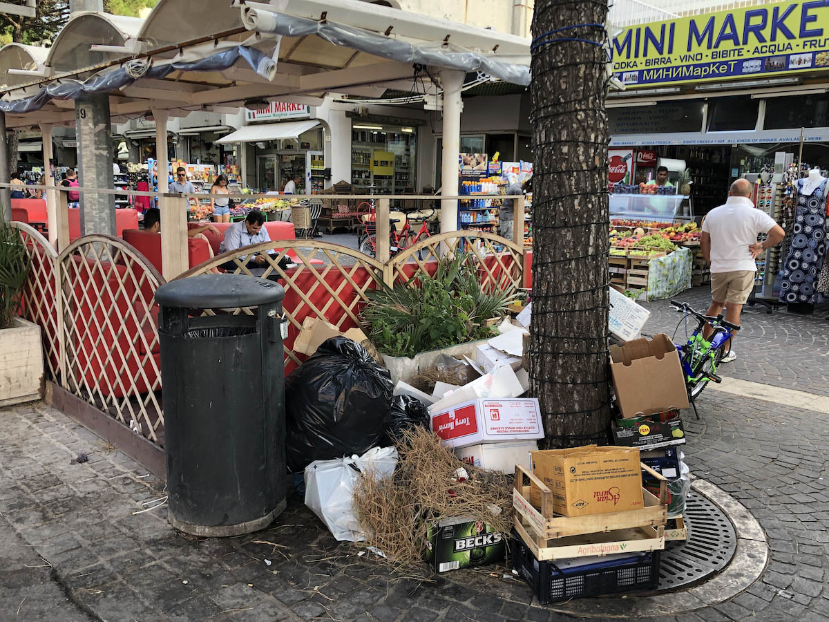 Chi ha trasformato in una casbah la zona più “in” di Rimini mare?