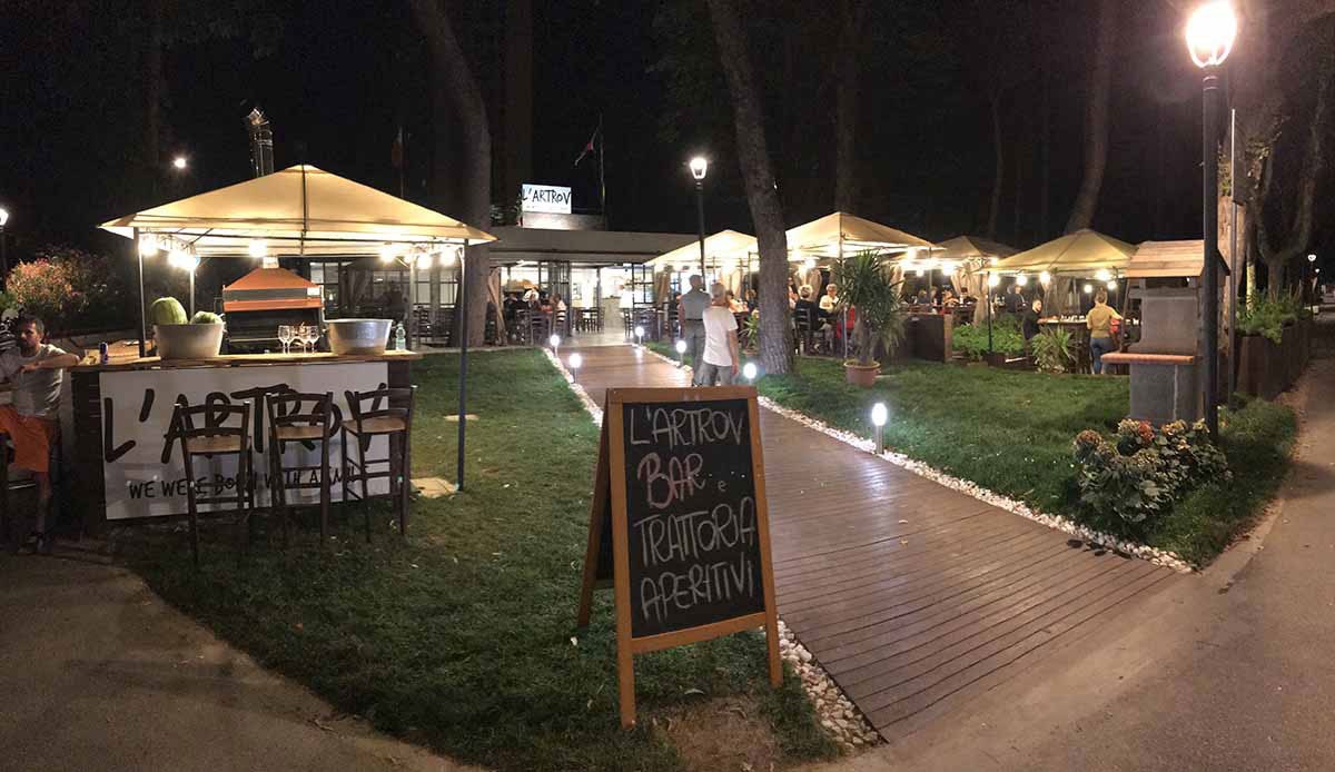 Lunga vita all’Artrov, unica nota positiva nel “suk” di Borgo Marina