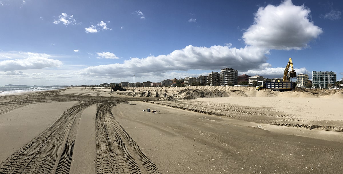 E la chiamano estate: ai bagni 51 e 52 per capire che spiaggia sarà