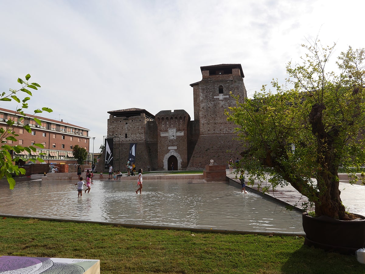 «Prima di realizzare una tale devastazione di piazza Malatesta sarebbe stato necessario un referendum»