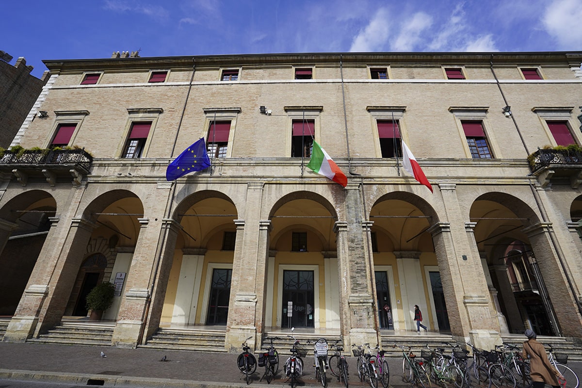 Il sindaco offre l’assist ad Articolo uno che solleva questioni di “opportunità” sull’assessore Maresi