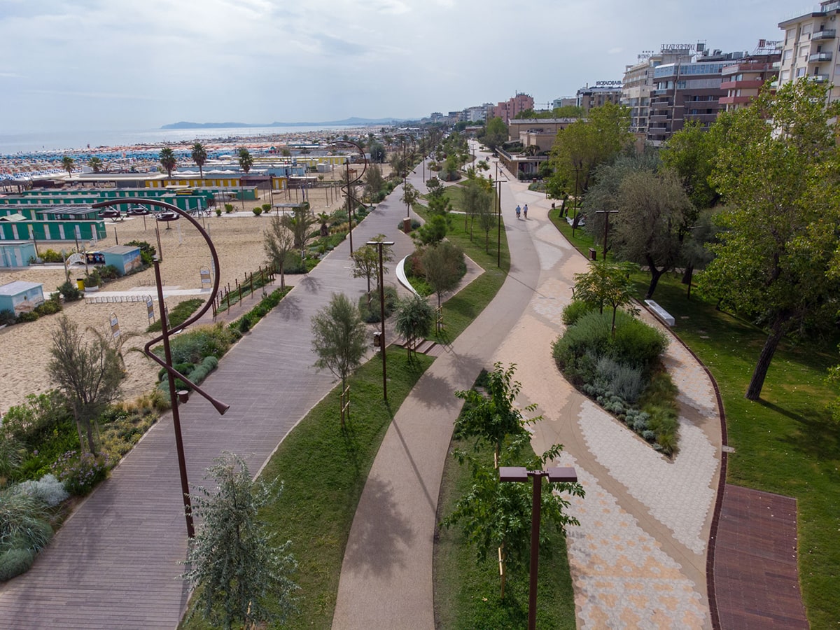 La confessione: il parco del mare provoca «una inevitabile riduzione dell’accessibilità agli stabilimenti balneari»