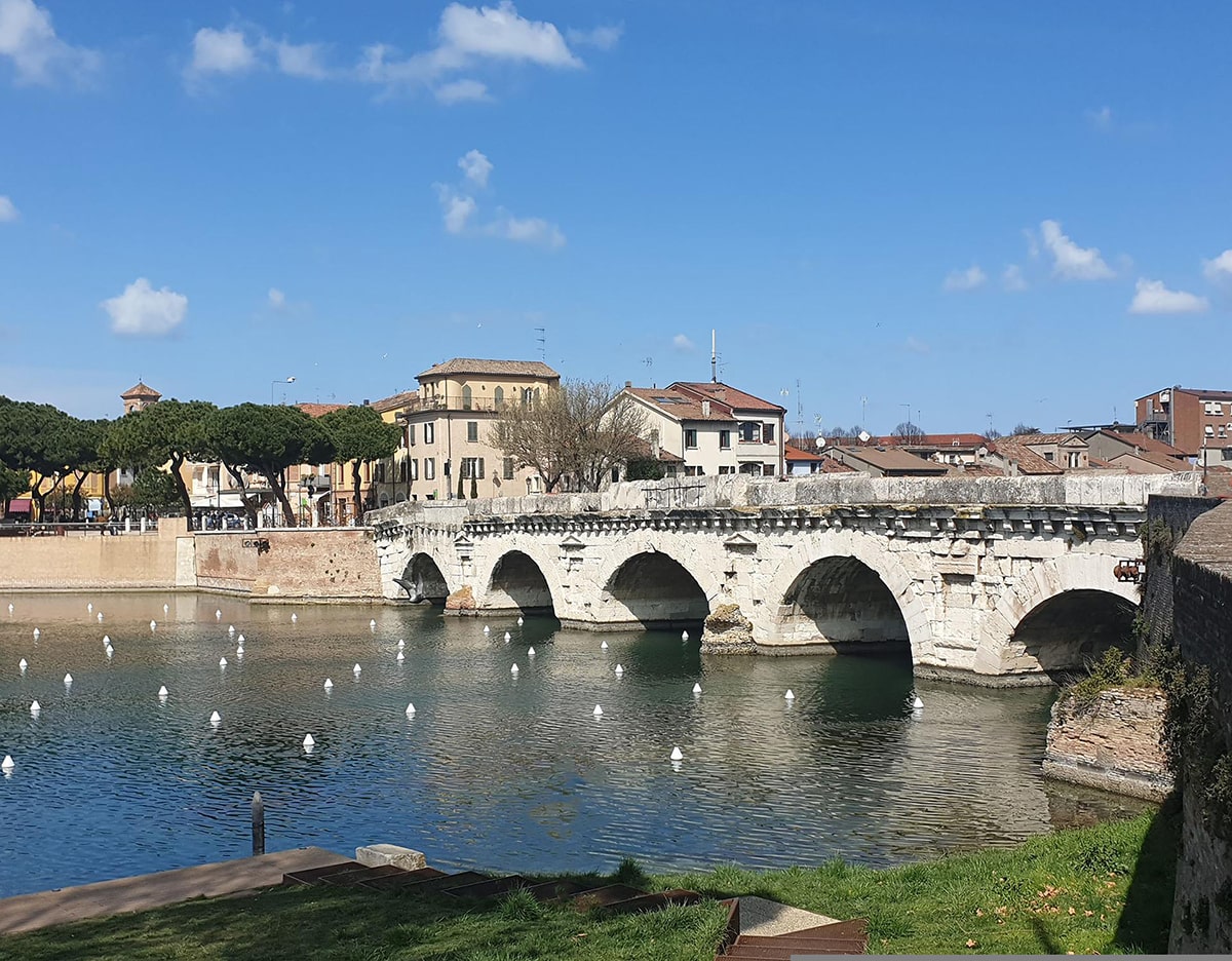 «Seguite gli indizi e ditemi: quali sono i borghi fortunati e quelli sfortunati e perché?»