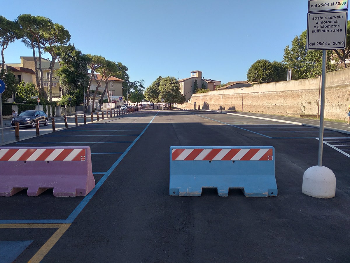 Parcheggio ex Sartini: meglio vuoto che utile?