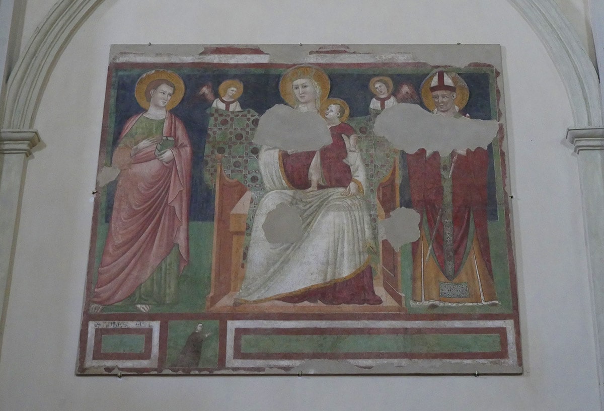 Circa cinquecento persone hanno seguito la lectio di suor Gloria Riva sugli affreschi del Trecento riminese