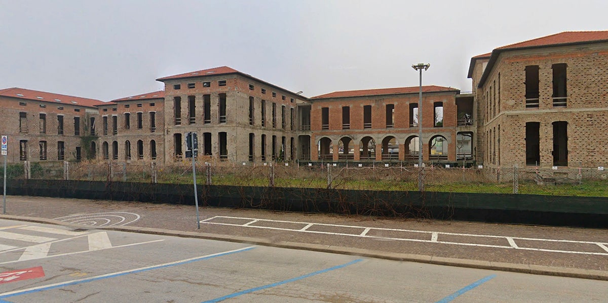 Bellariva: il parco del mare con vista sul rudere della Murri