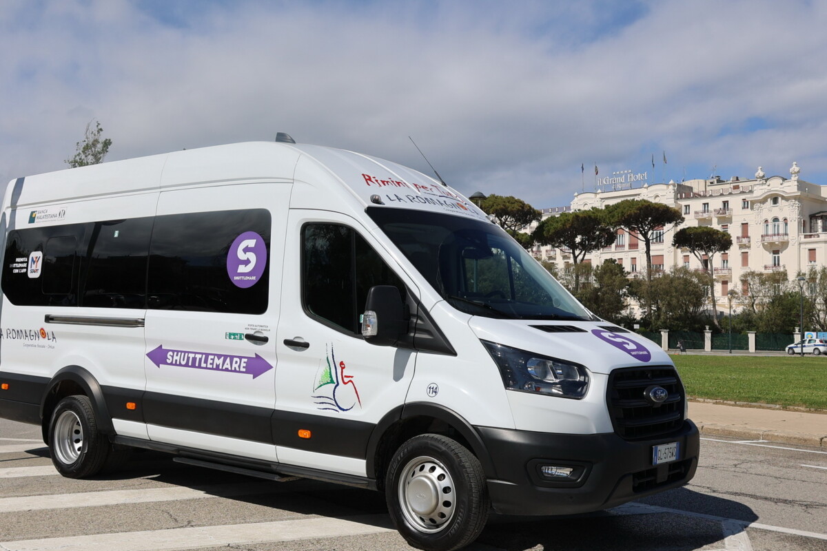 La costosa toppa alla sparizione dei parcheggi: la “Shuttlemare story” continua a venire raccontata per i numeri – gli stessi da anni ormai – e non per i soldi pubblici spesi